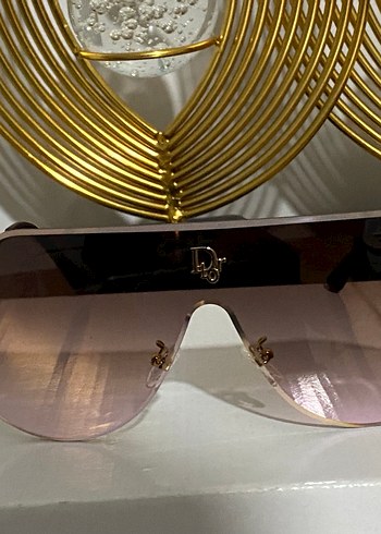 Altın Renk Transparan Kadın Güneş Gözlüğü - Görsel 3