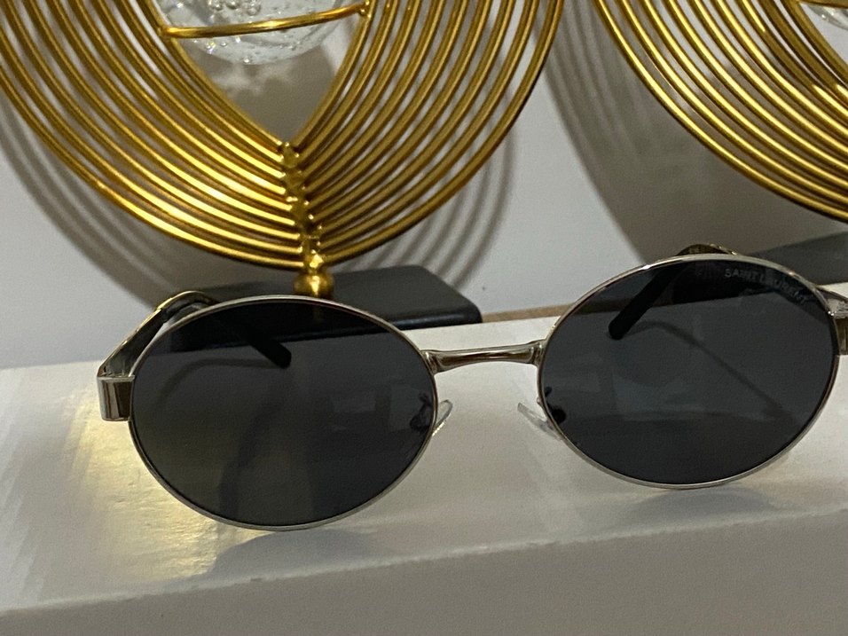 Saint Laurent Gri Yuvarlak Gözlüğü - Görsel 3