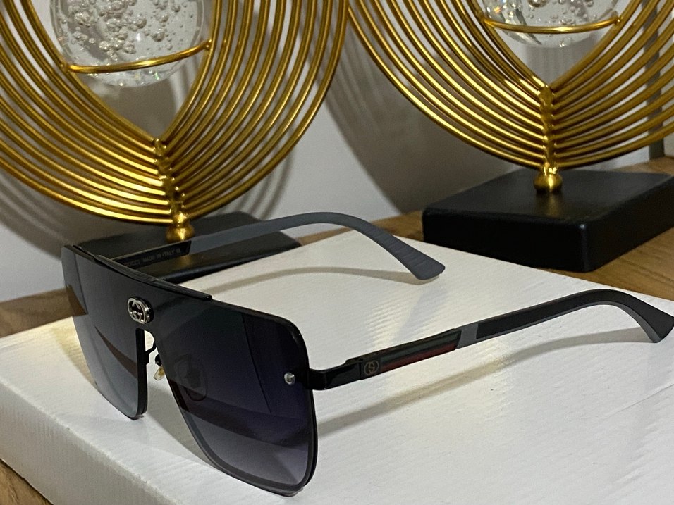 Klasik Siyah Gucci logolu güneş gözlüğü - Görsel 2