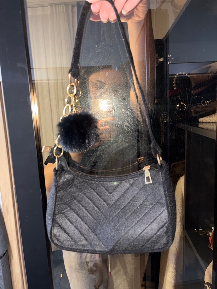 Kürk Detaylı Siyah Deri Kadın Çanta - Görsel 2