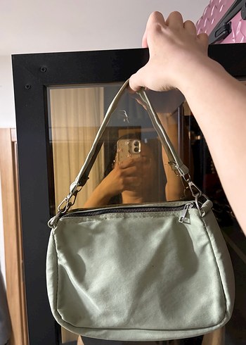 Minimalist Fermuarlı Kadın Çantası - Görsel 2