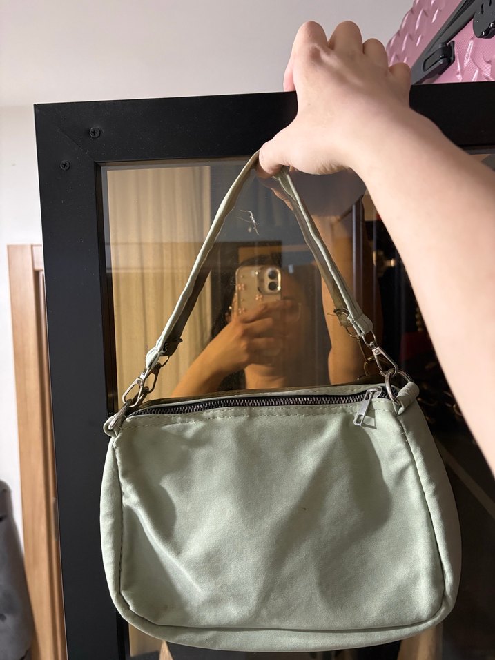 Minimalist Fermuarlı Kadın Çantası - Görsel 2