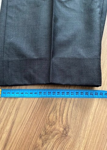 Gri Düğmeli Erkek Takım Elbise - Görsel 5