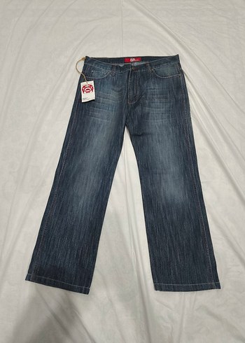 Bershka Red Monkey Company Jean