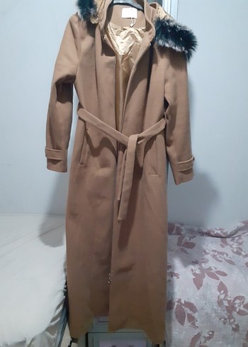 Bej Kadın Uzun Kaban, Kürklü Detaylı - Görsel 4