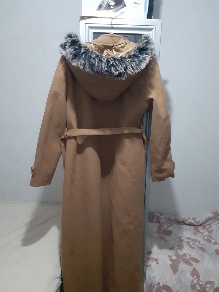 Bej Kadın Uzun Kaban, Kürklü Detaylı - Görsel 3