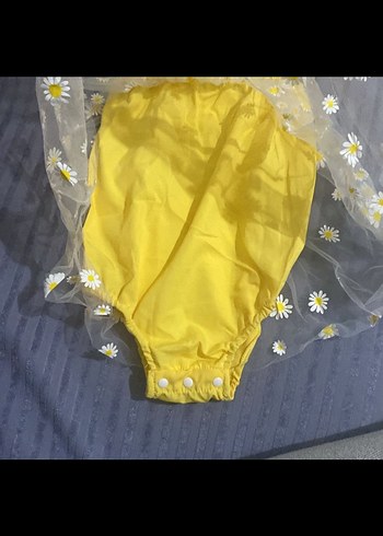 Sarı Nakışlı Fırfırlı Kız Elbisesi - Görsel 2