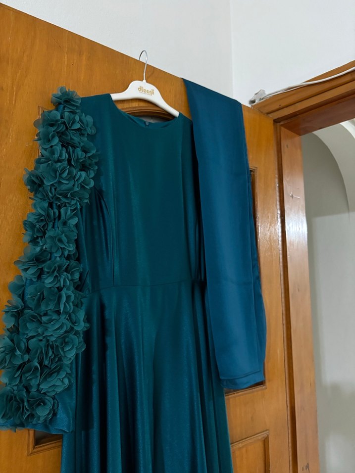 Uzun Petrol Yeşili Kadın Abiye+  Şal - Görsel 3