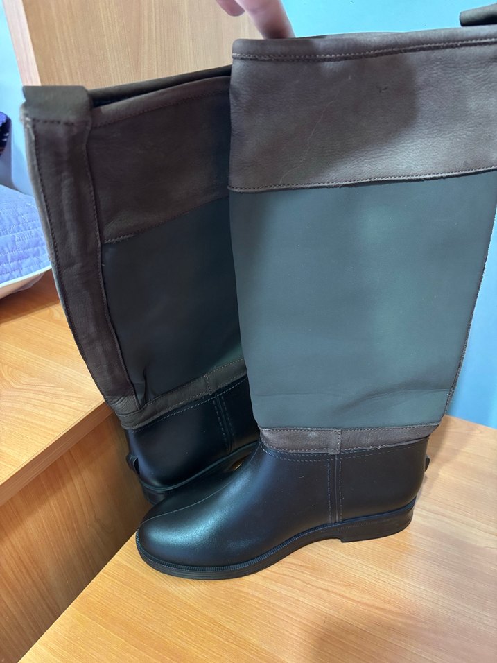 Kahverengi Kadın Diz Boyu Yağmur Çizmesi - Görsel 3