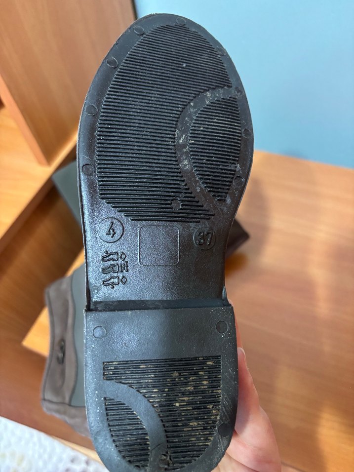 Kahverengi Kadın Diz Boyu Yağmur Çizmesi - Görsel 4