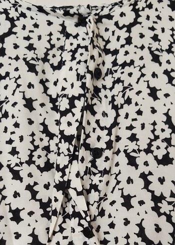 Uzun Kollu Fırfırlı Beyaz Desenli Uzun Elbise - Görsel 2