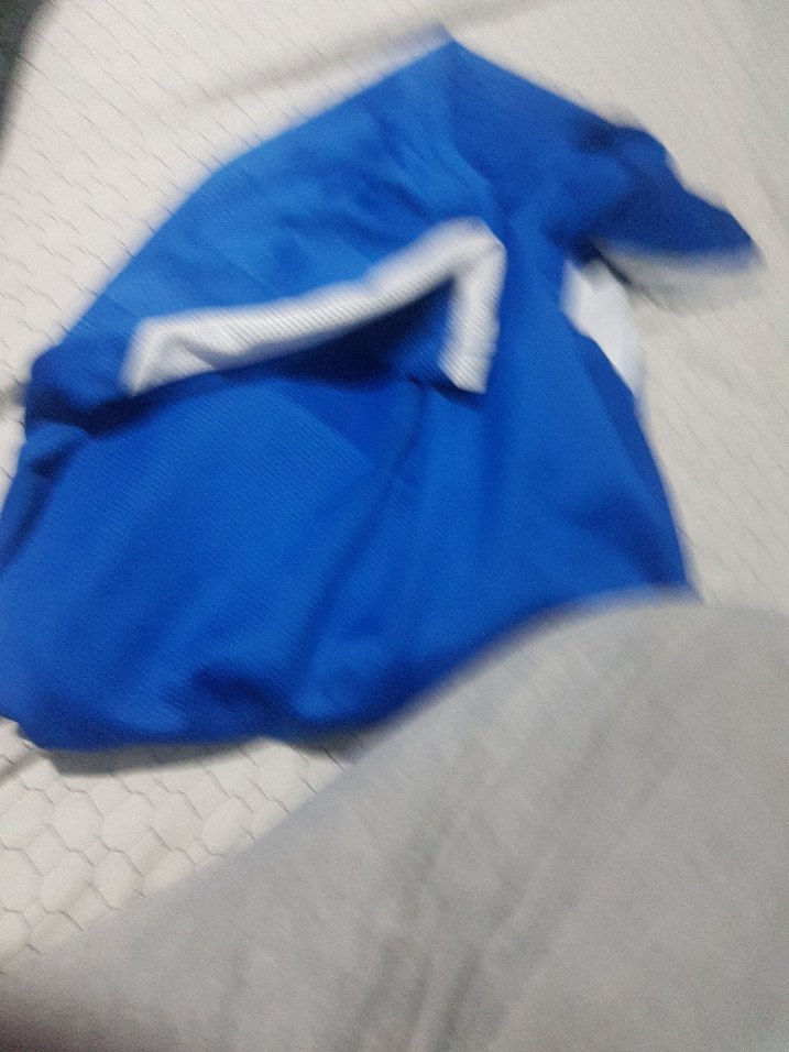 Erkek Mavi V Yaka Düğmeli Spor Forması - Görsel 4