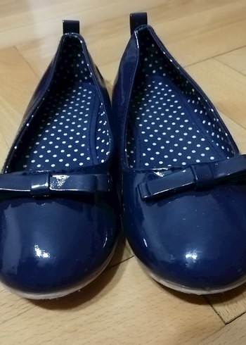 H&M Kız Çocuk Lacivert Rugan Babet Ayakkabı - Görsel 3