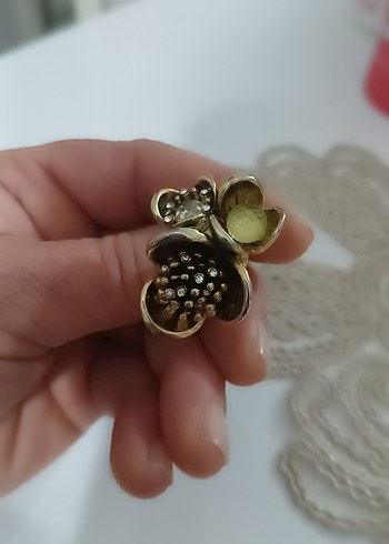 Vintage Çiçek Desenli Işıltılı Altın Yüzük - Görsel 4