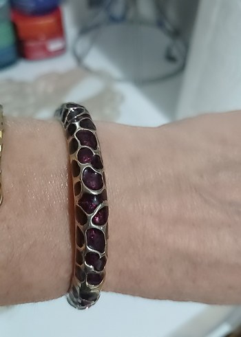 Bordo Yılan Desenli Zincir Detaylı Bileklik - Görsel 2