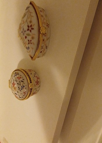 Çiçek Desenli Altın Renkli taki kutusu 2 li set - Görsel 8