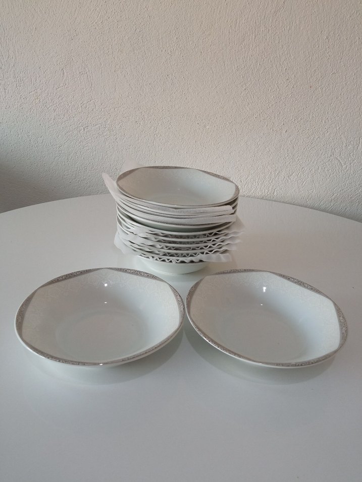 Gri Kenarlı Beyaz Seramik Kaseler 12 adet - Görsel 3