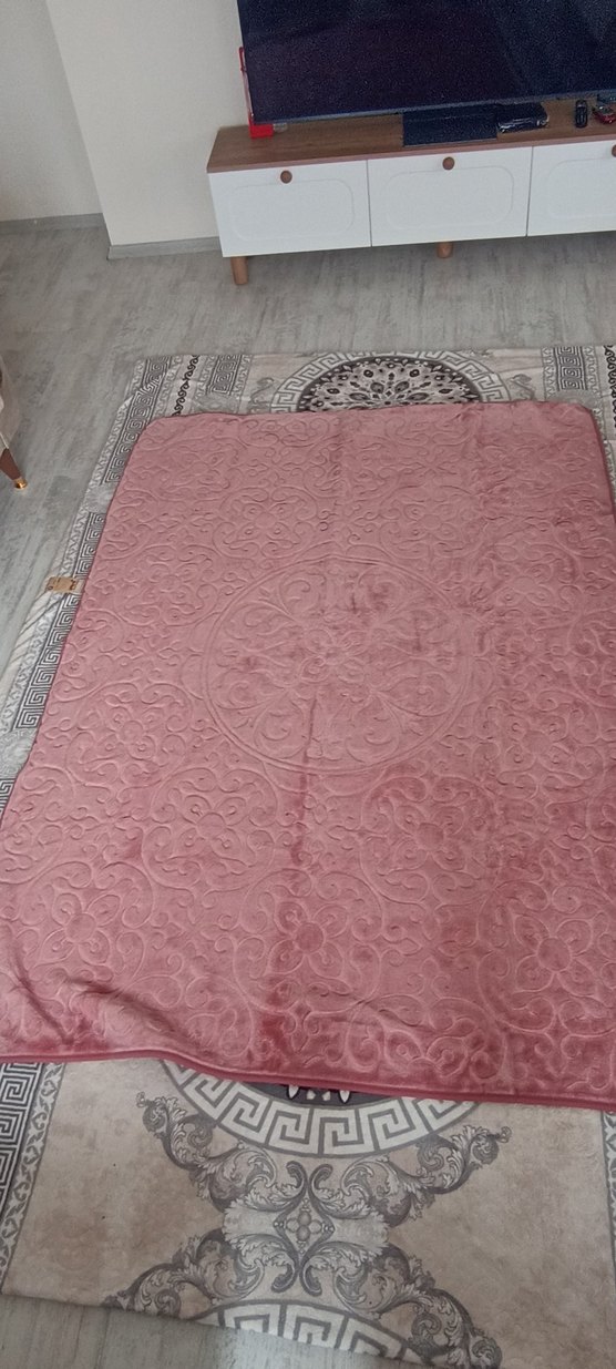 Pembe  Nakışlı Battaniye - Görsel 4