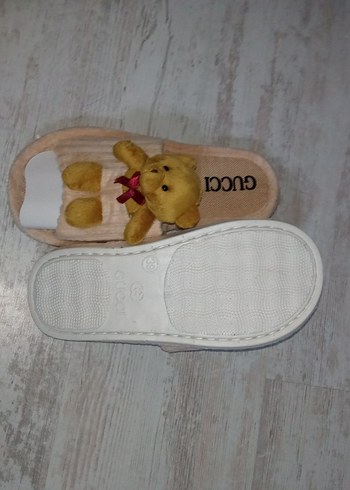 Nakışlı Ayıcık Detaylı Bej Kadın Ev Terliği - Görsel 4