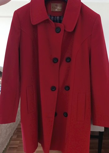 Düğmeli Kırmızı Kadın Kaban - Görsel 2