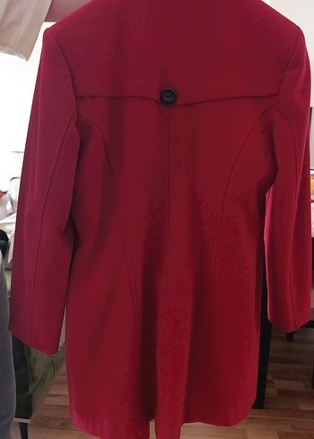 Düğmeli Kırmızı Kadın Kaban - Görsel 4