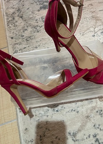 Pembe Süet Tokalı İnce Topuklu Kadın Ayakkabı - Görsel 2