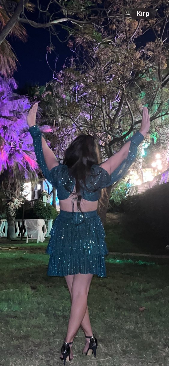 Parlak Yeşil V Yaka Drapeli Midi Elbise - Görsel 3