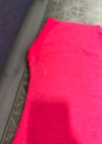 Pembe V Yaka kısa kollu   Bluz - Görsel 3