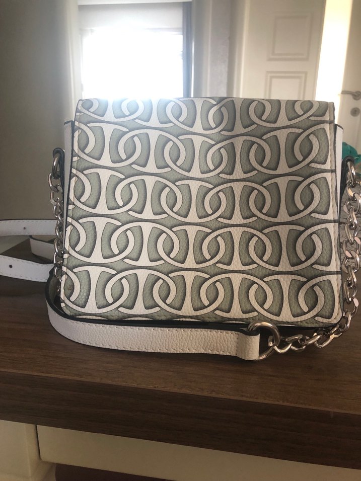 Beyaz Zincir Detaylı Kadın Çanta - Görsel 2