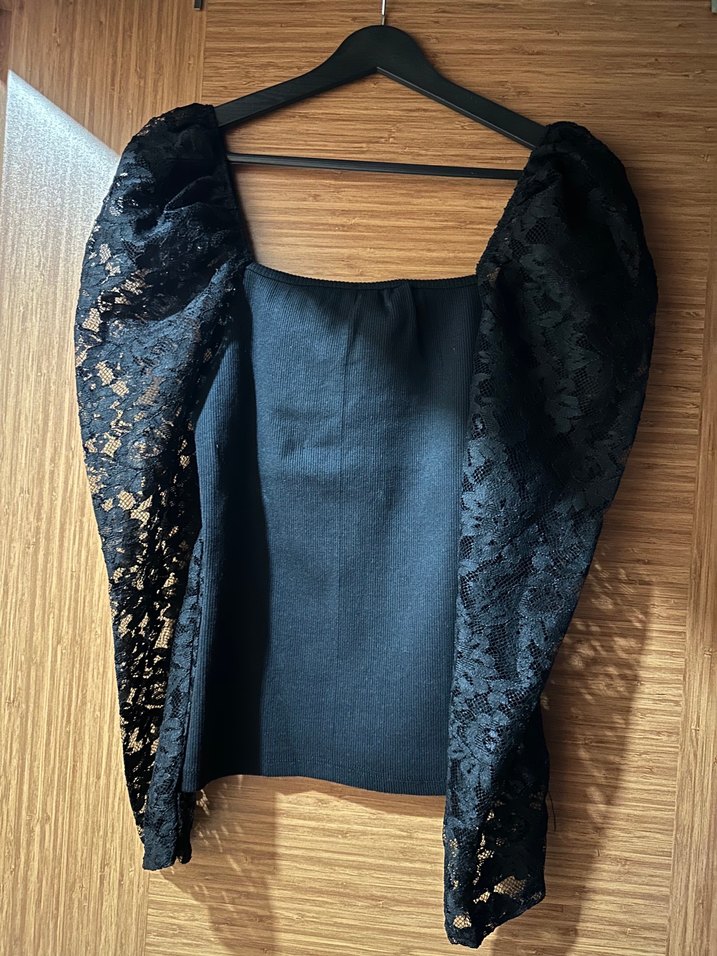 Dantel Kollu Kare Yaka Siyah Şık Bluz Large Beden - Görsel 3