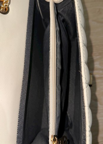 Zincir Detaylı Bej Deri Kadın Çanta - Görsel 4