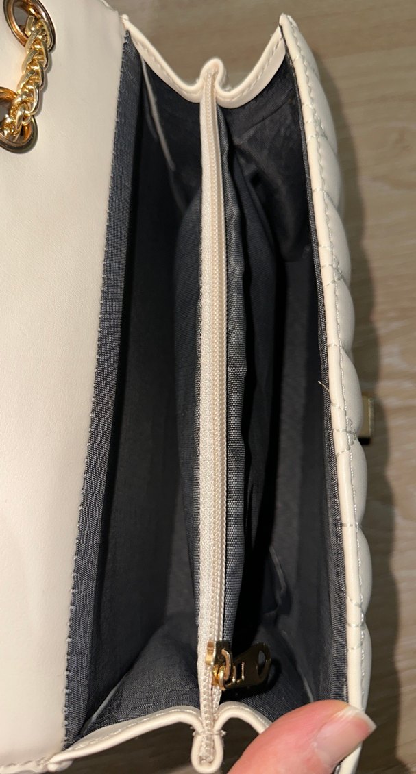 Zincir Detaylı Bej Deri Kadın Çanta - Görsel 4