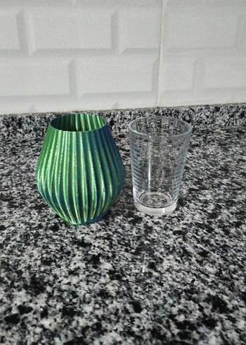 Renkli Yeşil Dalgalı Desenli Vazo - Görsel 2