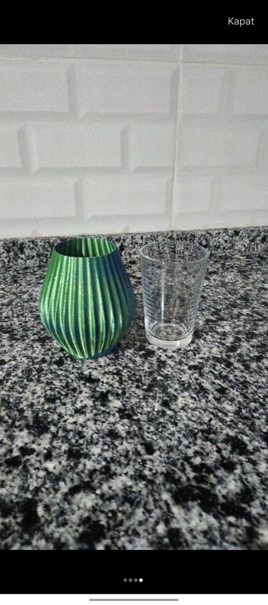 Renkli Yeşil Dalgalı Desenli Vazo - Görsel 2