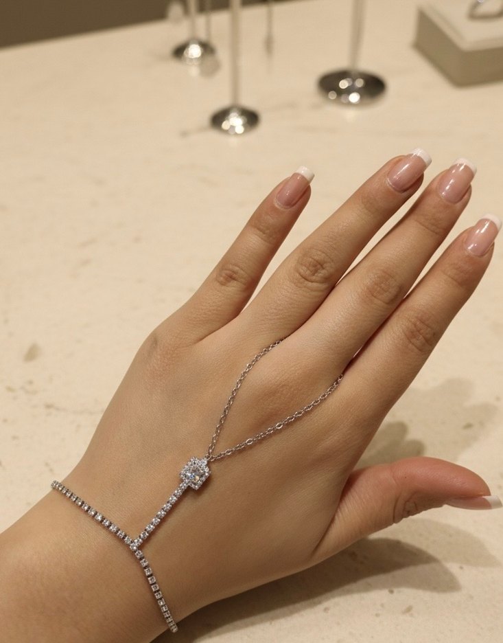 Zarif Zincir Detaylı Kadın El Zinciri - Görsel 2