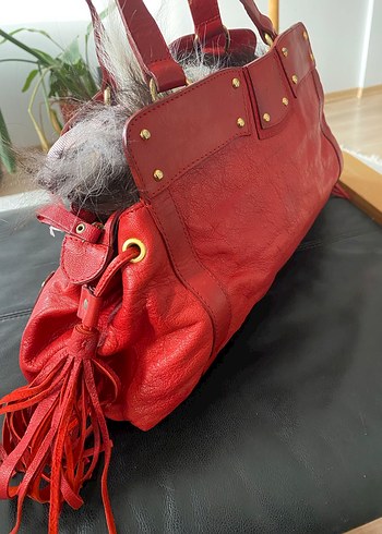 Püsküllü Parlak Kırmızı Deri Kadın Çanta - Görsel 5