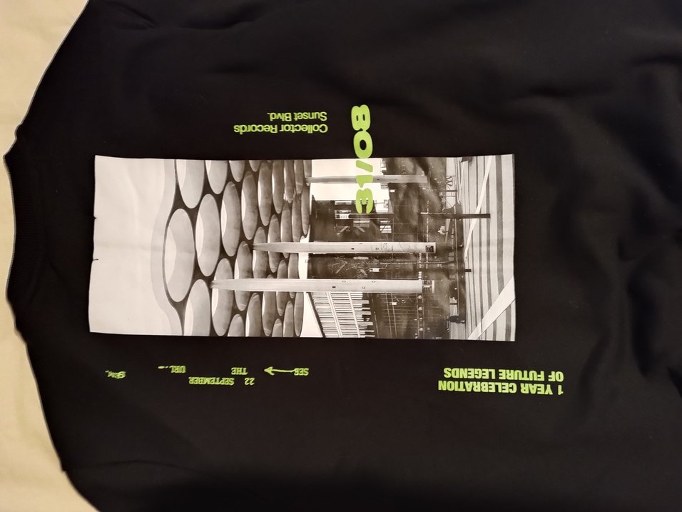 Bershka siyah sweatshirt - Görsel 2