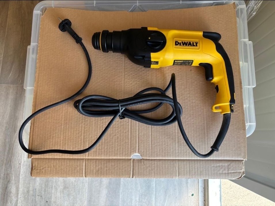 DeWalt D25113-QS Kırıcı Delici - Görsel 2
