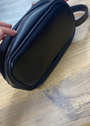 Siyah Deri Fermuarlı Makyaj Çantası - Görsel 3