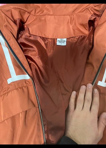 Valentino turuncu yapmurluk ceket - Görsel 2
