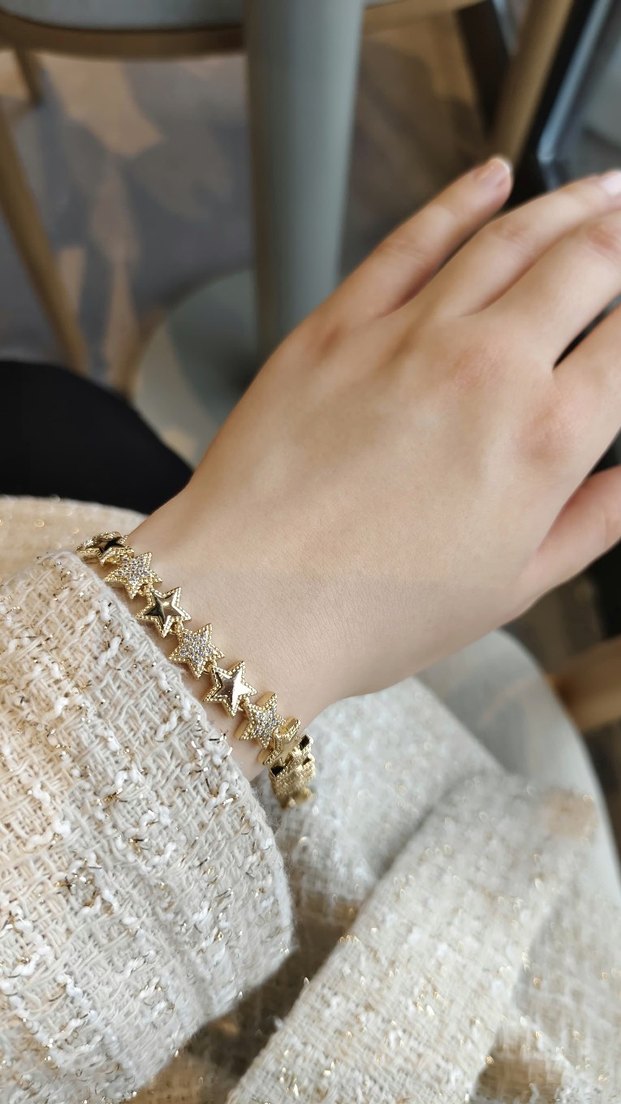 Parlak Mini Altın Yıldız Kolye - Görsel 4