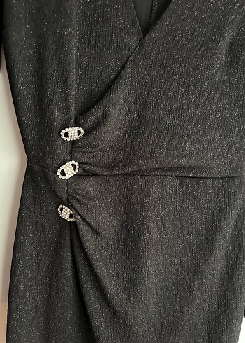 Düğmeli Siyah Simli Midi Elbise - Görsel 2