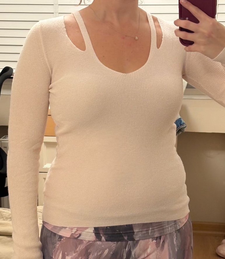 Uçuk Peöbe

Uçuk Pembe V Yaka Kadın Triko Kazak - Görsel 2