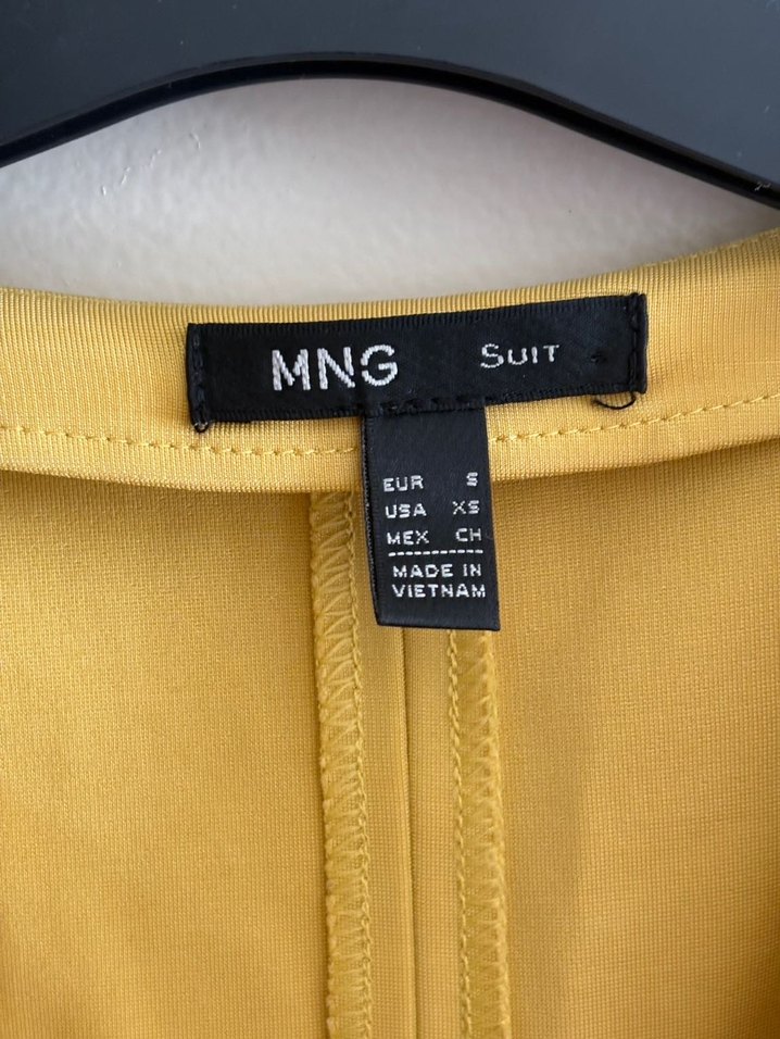 Sarı Drapeli V Yaka Kolsuz Bluz - Görsel 4