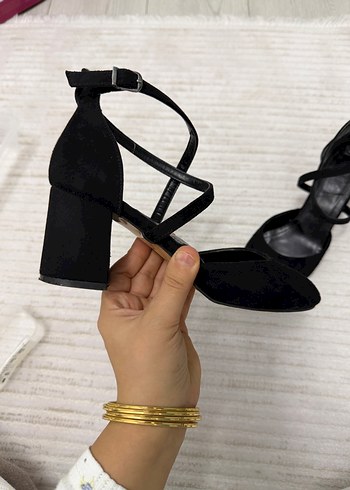 Kadın Siyah Minimalist Topuklu Ayakkabı - Görsel 6