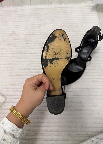 Kadın Siyah Minimalist Topuklu Ayakkabı - Görsel 2