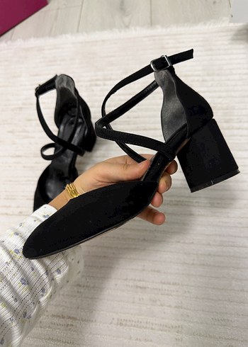 Kadın Siyah Minimalist Topuklu Ayakkabı - Görsel 11