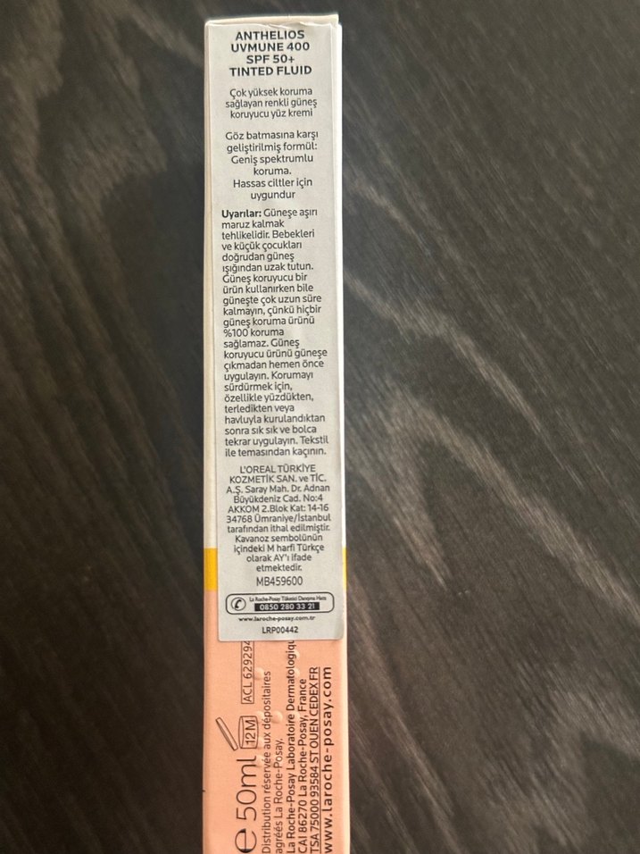 La Roche-Posay Anthelios SPF 50+ Tonlu Güneş Sütü tinted - Görsel 3