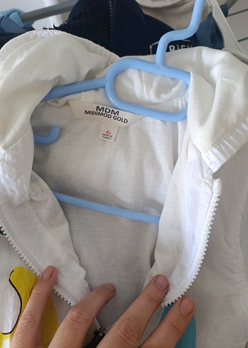 Dinozor Baskılı Erkek Çocuk Yağmurluk - Görsel 2