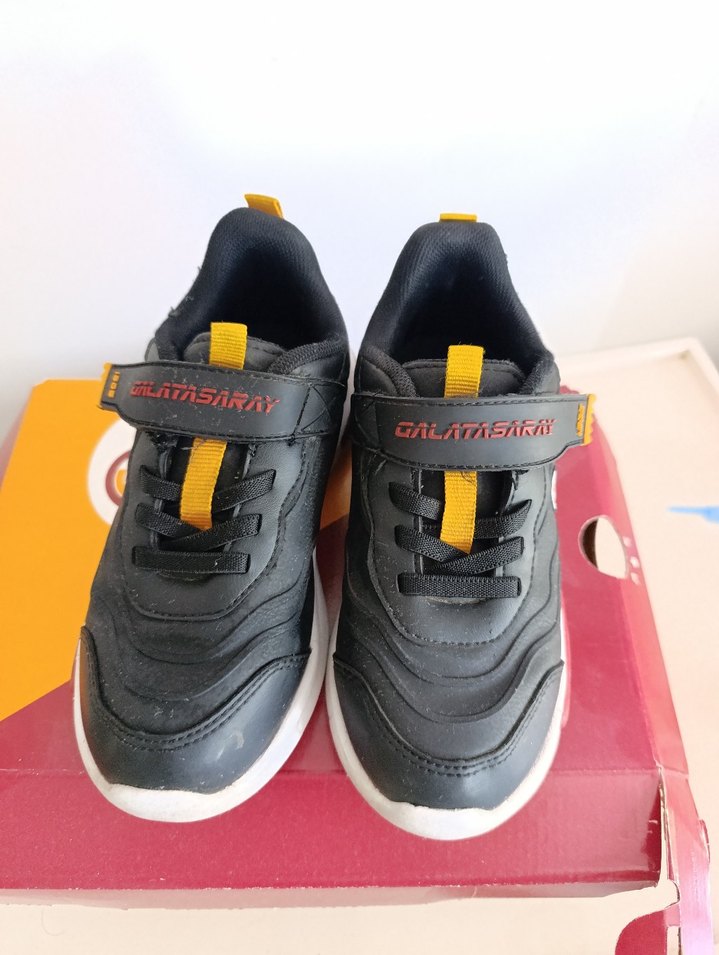 Kinetix Galatasaray li Çocuk Spor Ayakkabı - Görsel 3